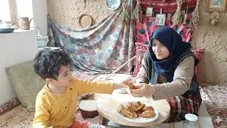 Rural Life | Cozy Winter Day with Grandma in the Village
