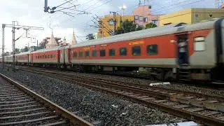 Poorva Express (via Gaya) with Howrah WAP-7 | 12382 New Delhi Howrah Poorva Express