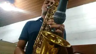 Divino companheiro/ Algemado por um peso Medley sax