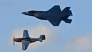 F35A+P51 HERRITAGE FLIGHT+F35A FULL SHOW 30+MINUTES LONG 