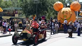 Disneyland Halloween Mickey & Friends Cavalcade 2021 - w/Chip, Dale, Minnie, Cruella, Ariel +
