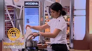 MASTERCHEF INDONESIA - Semuanya Terpukau Dengan Cara Memasak Chef Renatta| Gallery 12