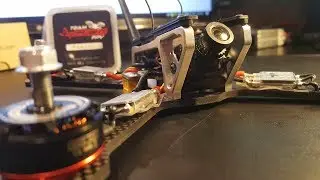 How to Build a Racing Drone 2017 // Matek F405 AIO, Ipeaka32, Emax 2306, Frog Race