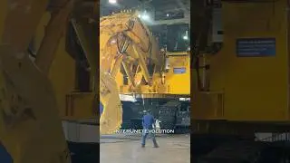 Komatsu Mining PC4000-11 Shovel