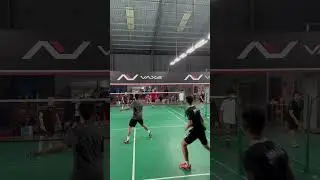 Trickshot okay tak? #felet #headingtothetop #badman #badmanbadminton #badminton #trickshots