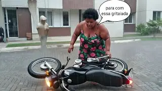 🚨A RELEIXO FALA DAS RESENHISTAS E FOI SE METER NA VIDA DOS OUTROS AÍ DEU NO QUE DEU ,BEM FEITO❗