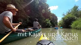 mit Kajaks und Kanus am Russbach (Marchfeldkanal) - Juli 2022