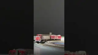 DE10＋EF81レインボー釜によるオハネフ25の展示車両配給輸送