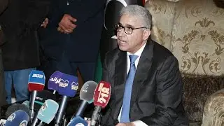 Libyan lawmakers approve new transitional government