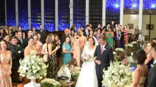 Linda Entrada da Noiva | Hallelujah - Shrek | Sonho Musical - Brasília (instagram)