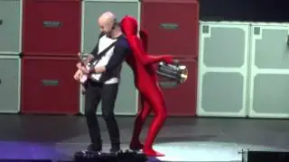 HD Moves Like Jagger/Dynamite/Sexy&I Know It - Simple Plan, London