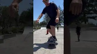 Skateboarder Pole dancing! #skateboard #skateboarding #skatepark #skate #poledance #wtf #sk8 #pole