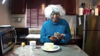 Паула Дин готовит масляный пирог для всех вас... от GloZell