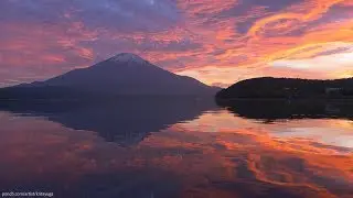 【4K】 Mt. Fuji at Sunset 【Scenic Screensaver】