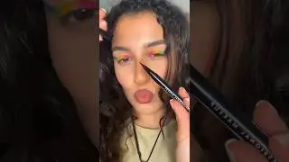 MAQUILLAJE COLORIDO. #makeupcolors #makeupeyes #makeupeyeshadow #makeuphacks #makeup #makeupartist