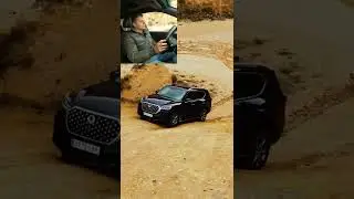 SsangYong Rexton emple&aacute;ndose a fondo en pendiente embarrada #shorts