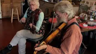 Ken Keppeler + Jeanie McLerie (Bayou Seco): La Indita Vieja