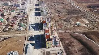 Dolly zoom. Span over new and under construction houses, Akademicheskiy district. Ekaterinburg, Russ