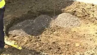 How To Lay a Patio Circle | Bradstone How-To Guides | Patio Features | Bradstone