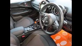 2016年　ミニクラブマン　クーパー　ペッパーパッケージ　禁煙車　インテリア