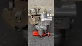 EVO SOFTAIL PROJECT. Quick Clean on the Super E Carb. 89 Harley-Davidson FXSTC.