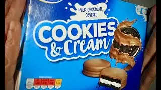 Reviewing the Belmont Milk Chocolate Covered Cookies & Cream Biscuits