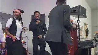 Mukesha wa kusifu Mungu 