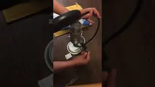 Unboxing my Neewer NW(B-3) 6 inch Studio Mic