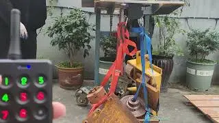 Tarot's New 4P Remote Control Thrower Load Demonstration Large Duty Drone Thrower Load Transport