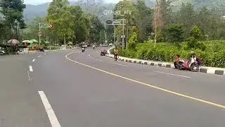 zx25r sound cornering
