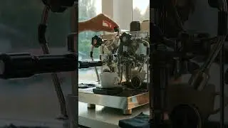 Making Espresso at home on the Profitec 600 Pro #homebarista #espresso