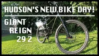 Hudson's New Bike Day! | Giant Reign 29 2