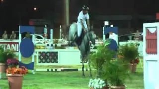 Ciro & Quele Atlantida Beach Jump 190211.mpg