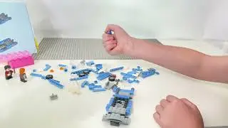 Build the Weasley's Flying Car from LEGO Harry Potter 75968