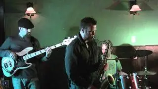 Can't Help Falling In Love ----   Thirty Tree