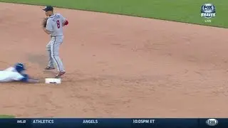 ATL@NYM: Simmons snares liner, flips to second for DP