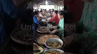 Inside Asia&rsquo;s Traditional Market: The Unique World of Local Insects and Exotic Foods
