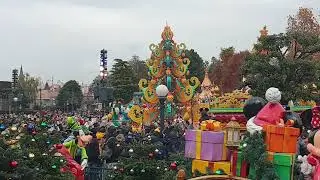 Disneyland Paris Christmas Parade 2021. Christmas Disney Magic November 13,2021