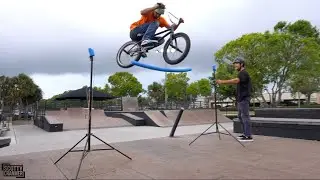 Абсолютно безумный конкурс по прыжкам в высоту на BMX