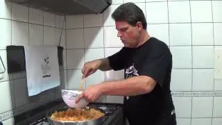 Torta Capixaba de Bacalhau e Repolho - Chef Osmarino