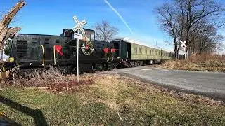 Walkersville Southern Railroad scenic Christmas Train passing Retreat Rd in Walkersville Maryland 