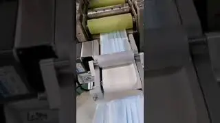 Fully Automatic disposable 3 ply dustproof face mask with earloop making machine