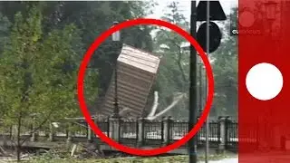 Floods in Italy: Container crashes into bridge, trees fall into water in Parma