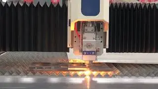 fiber laser cutting machine