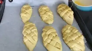 Only 100years old knows this coconut bread recipe. Yummy and soft
