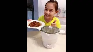 Cooking noodle in a silicone Mini Travel Cooker for the first time