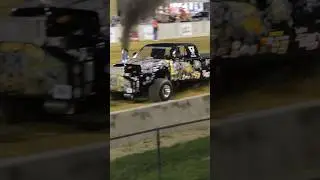 Rock Hard Ram Super Stock Diesel Truck!! #truckpulling #tractorpulling