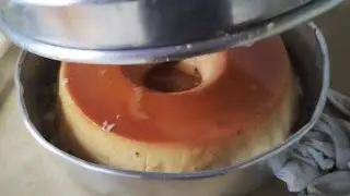 Acendendo o fogão a lenha para preparar esse delicioso 😋 pudim gigante mas será que deu certo