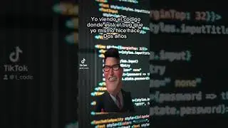 Yo viendo mi código de hace dos años 😅👨‍💻👩‍💻