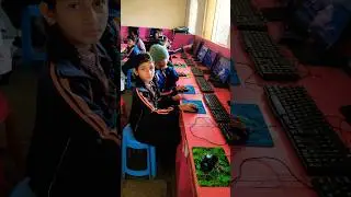 #shots स्कूल में बच्चों की कंप्यूटर क्लास /बच्चे कंप्यूटर सिखाते हुए #computer #2023